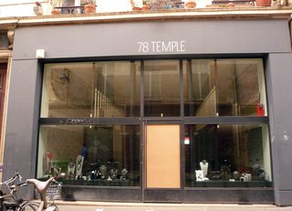 Temple 78 magasin incendie 14 04 12 Temple 78 magasin incendie 14 04 12