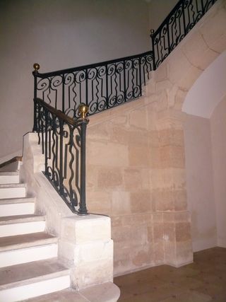 Pastourelle 17 escalier 15 10 12 Pastourelle 17 escalier 15 10 12