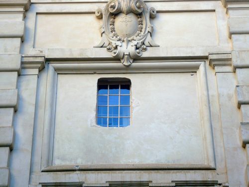 Trésor fenêtre percée zoom 06 12 13 Trésor fenêtre percée zoom 06 12 13