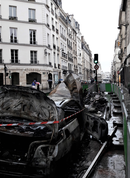 Vieille du t 129 véhicules incendiés 06 03 17